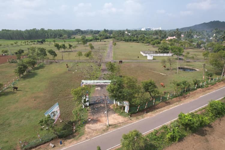 Future High Return Investment Plots for sale