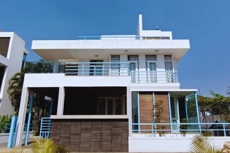 6 BHK Villa for Sale