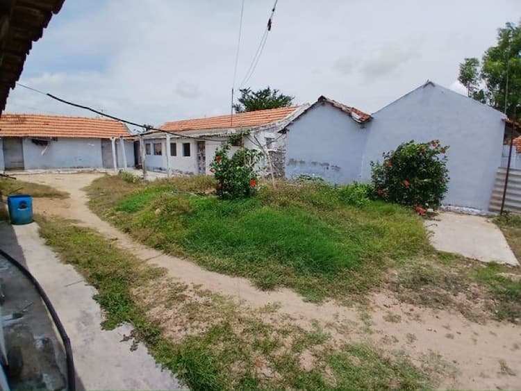 Land with Old House for Sale