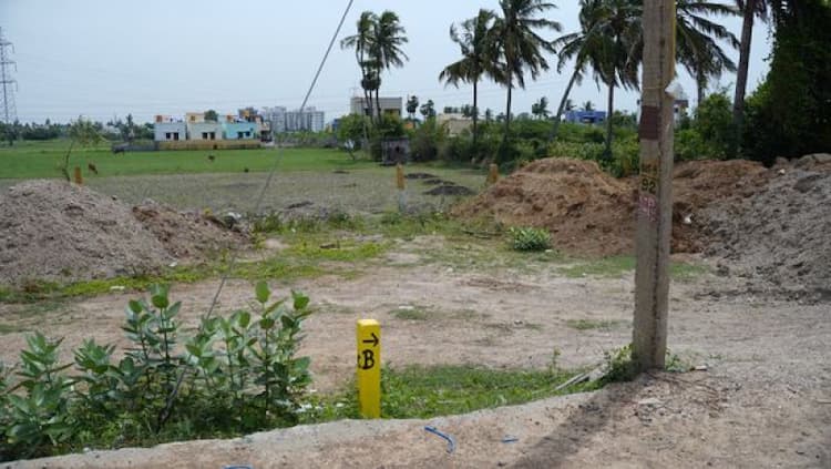 904  Sq.ft LAND FOR SALE