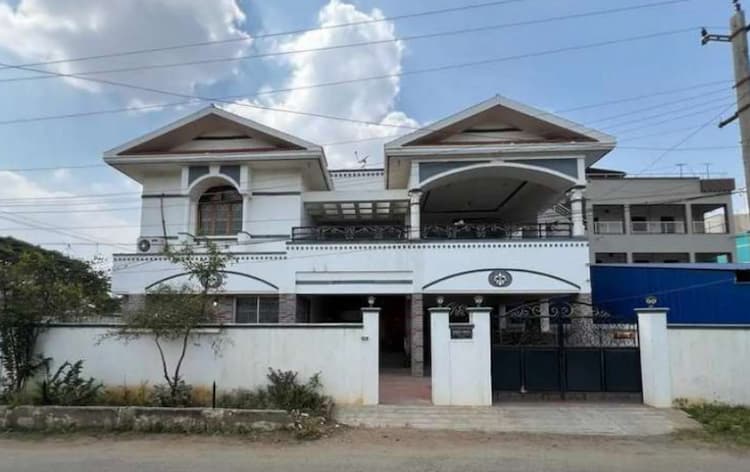 5 BHK HOUSE FOR SALE