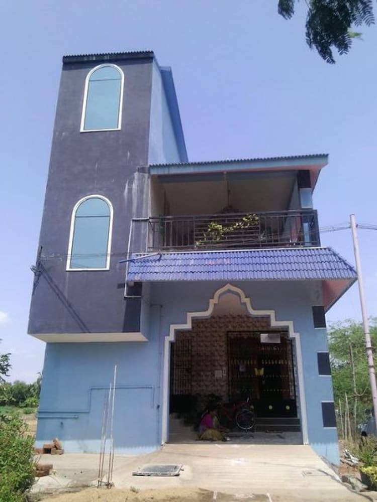 7bhk house for sale 