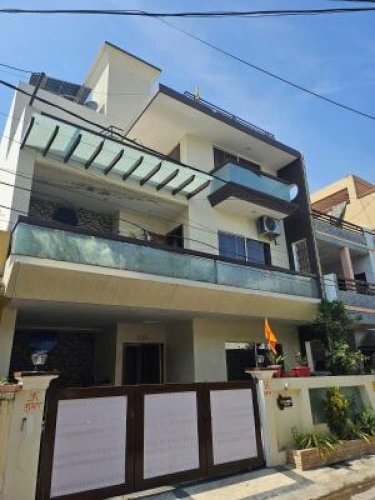 5 BHK house