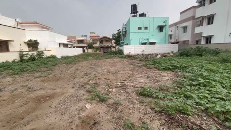 6 cent plot for sale