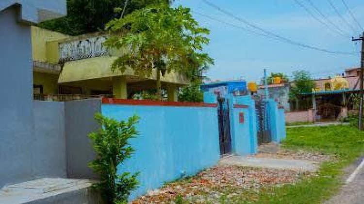 Villa sale