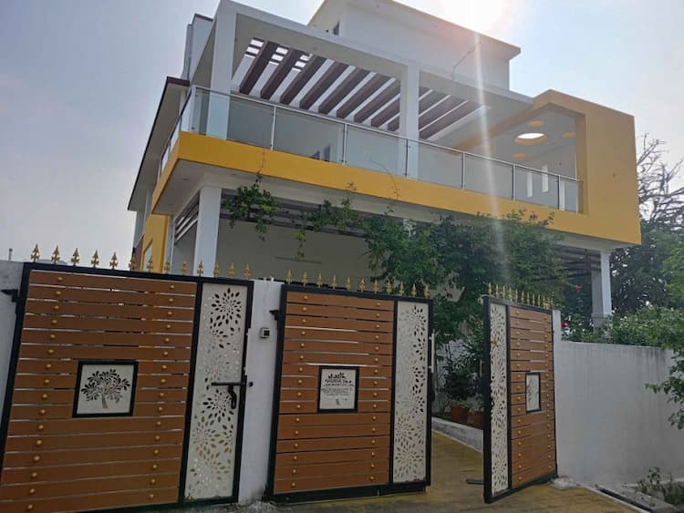 4BHK House