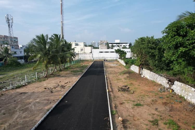 1000 sqft plot for sales