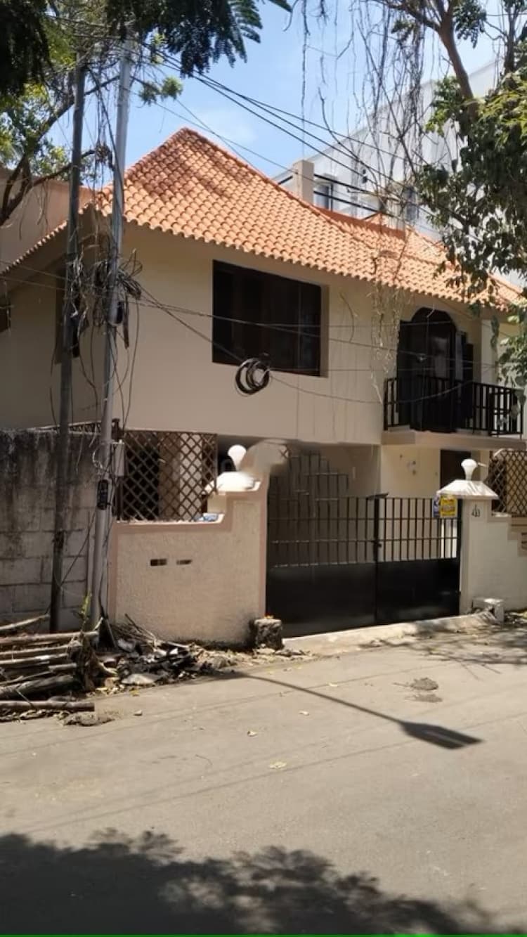 5bhk house for sale