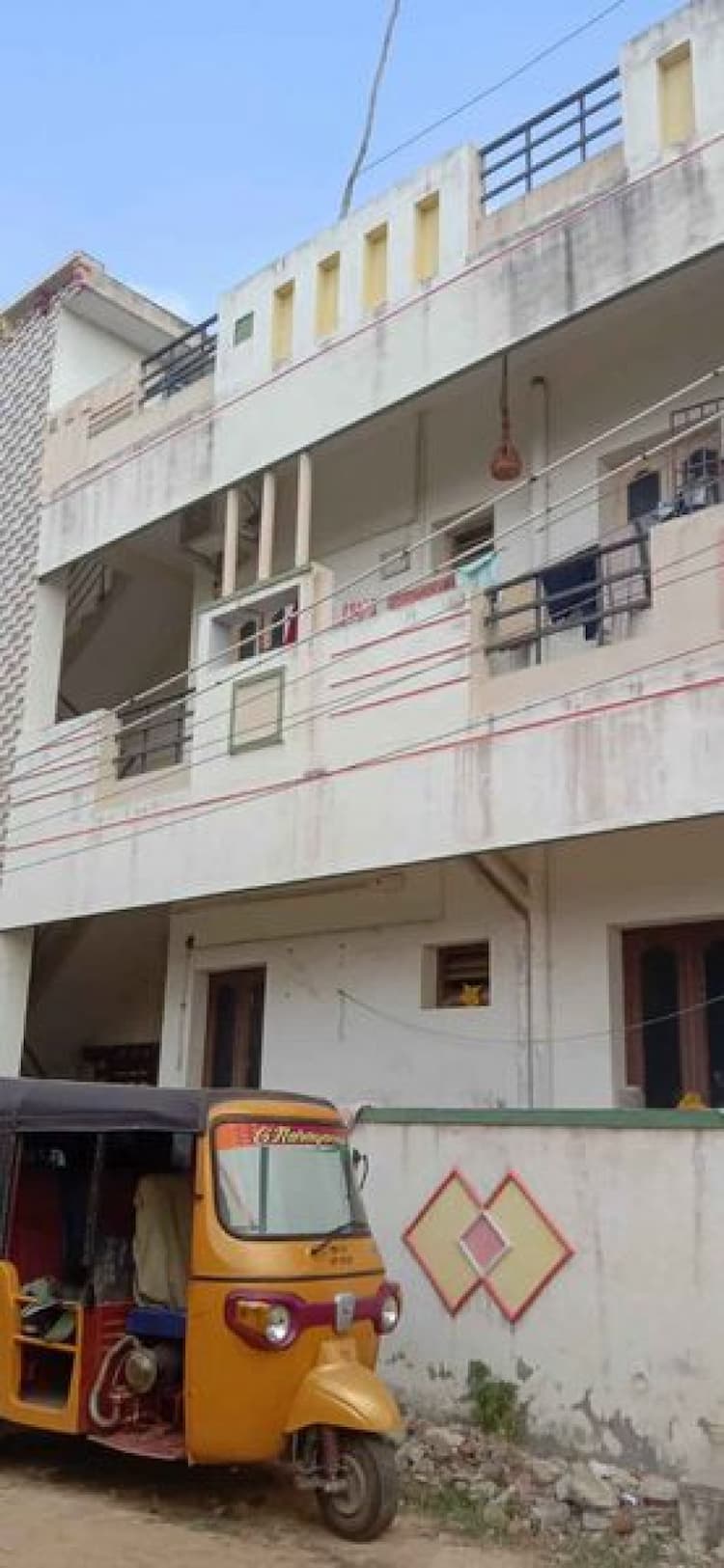 4portion house for sale