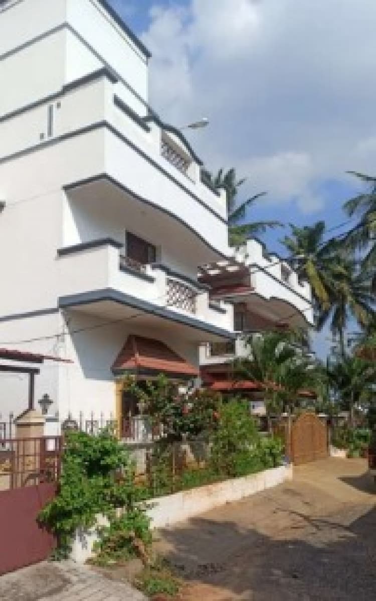 4BHK House