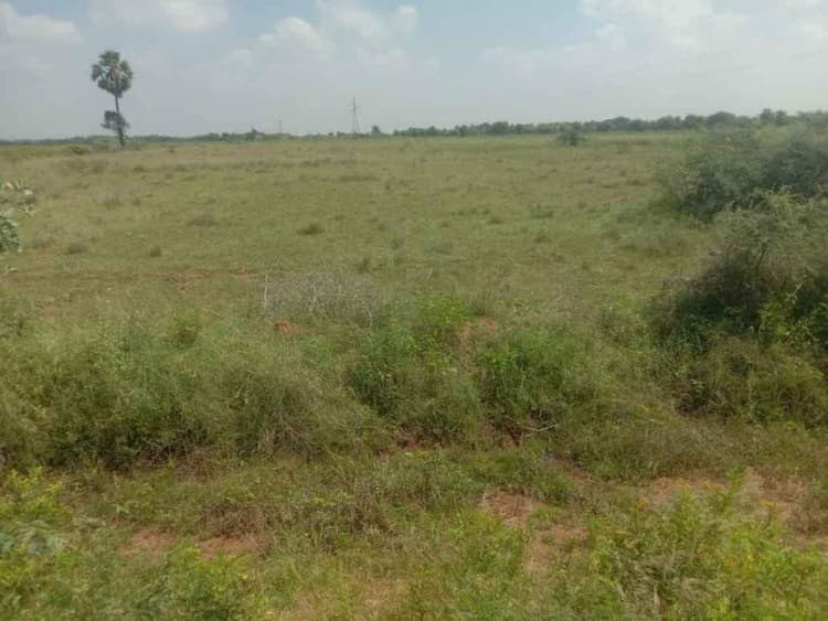 5 acers land for sale