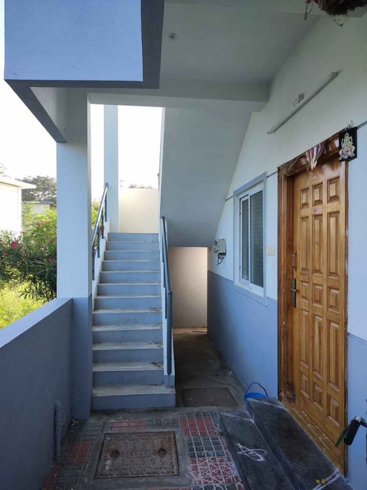6 PORTION HOUSE FOR SALE