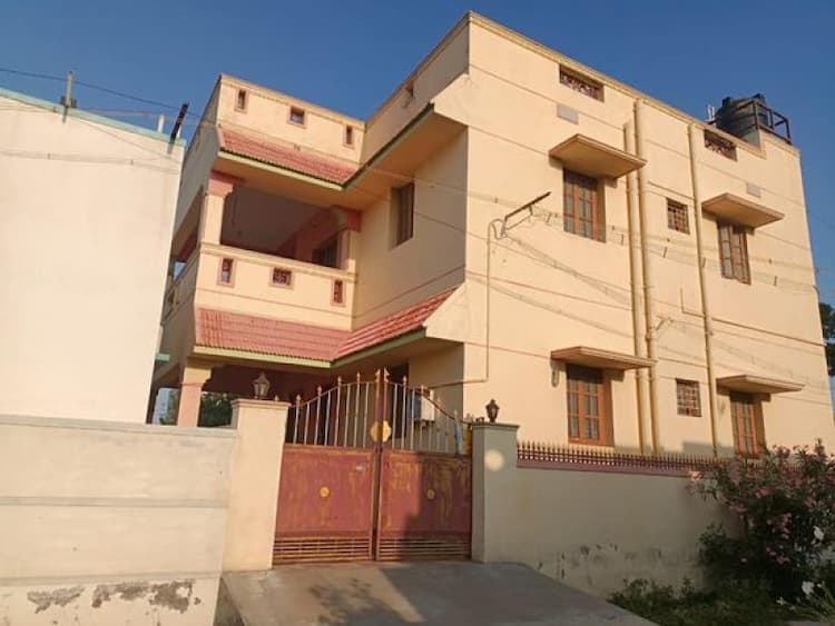 Rental House for Sale