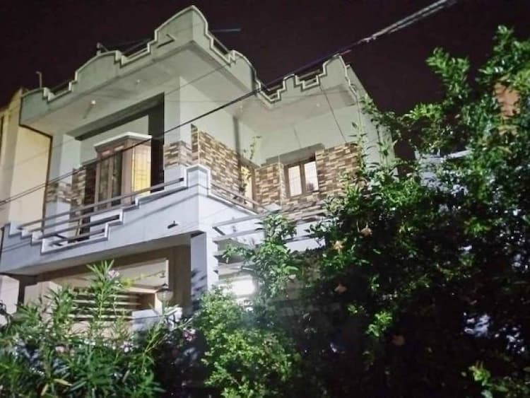 2 Portion house property for sale