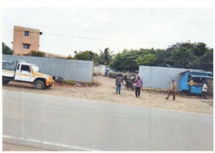 20 cent Property For Sale