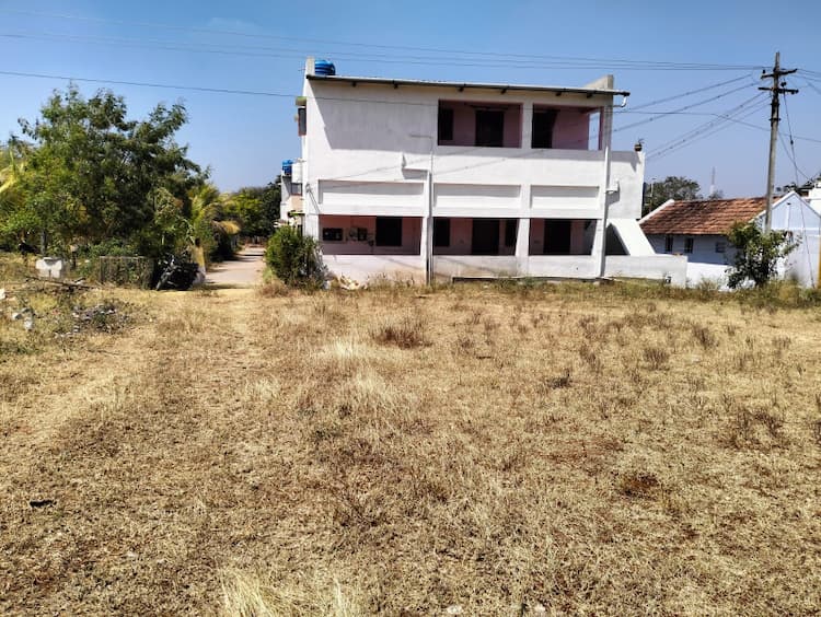 5 cent plot for sale