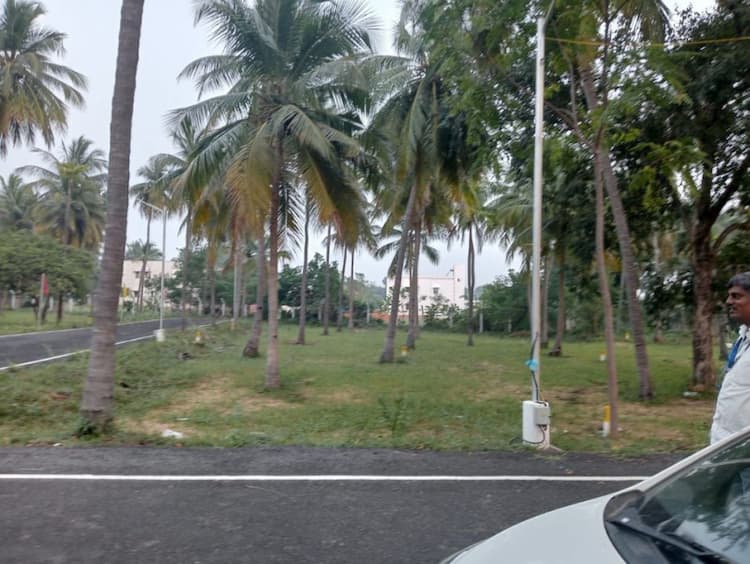 Land For Sales at Alagar Kovil Road