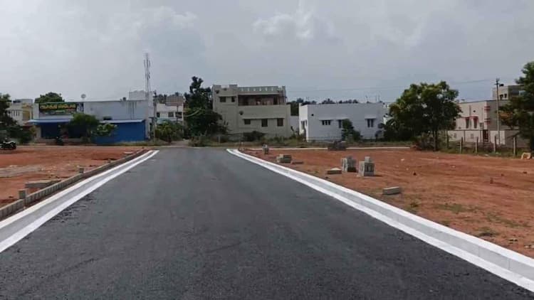 அஞ்சுகம் காலணி அருகே அழகிய வீட்டு மனைகள் விற்பனைக்கு