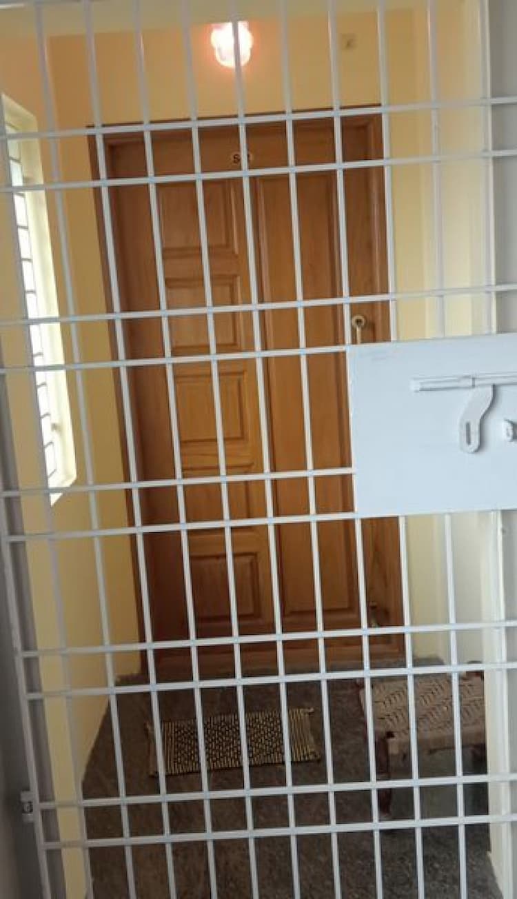 Flat for sales