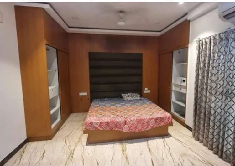 Flat for sales