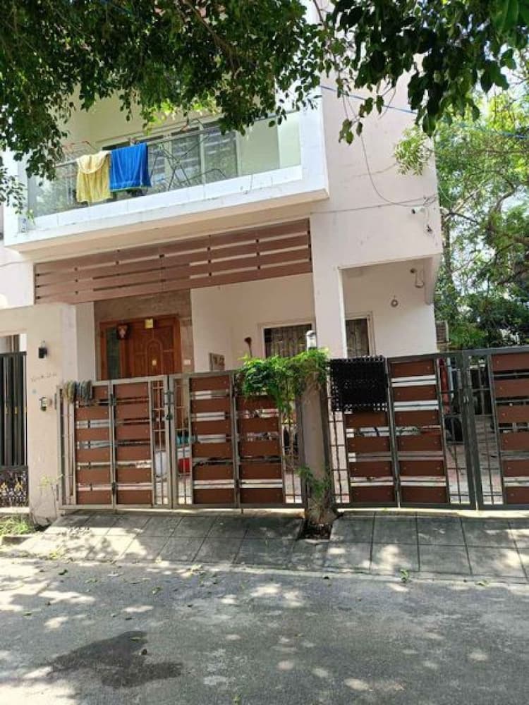 Villa sale