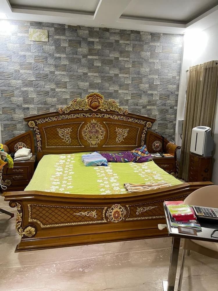 Independent house sale