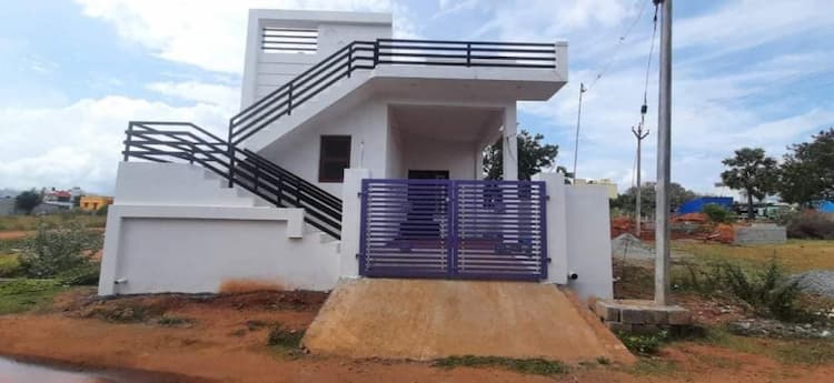 1400 Sq.ft House for Rent.