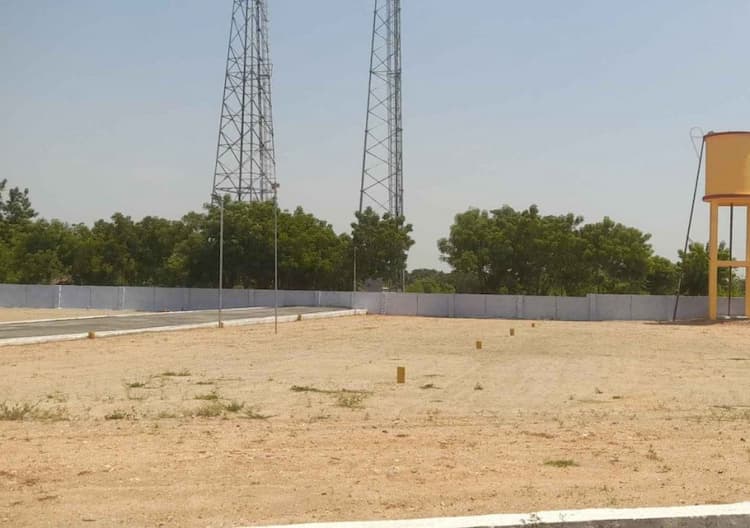 4668 sqft land sales