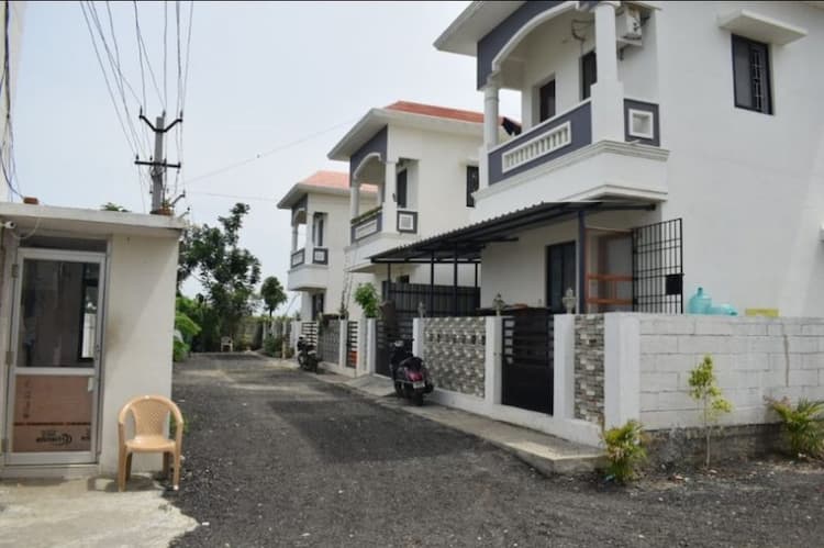Villa sale