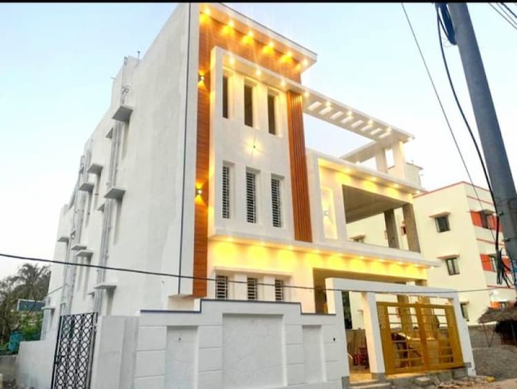 NEW 5 BHK LUXURY BUNGLOW for sale