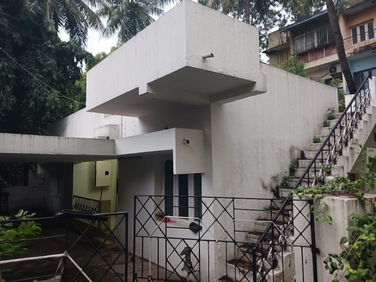 3 BHK House 2800 Sq.ft. for Sale in Subrayan Nagar, Kodambakkam, Chennai