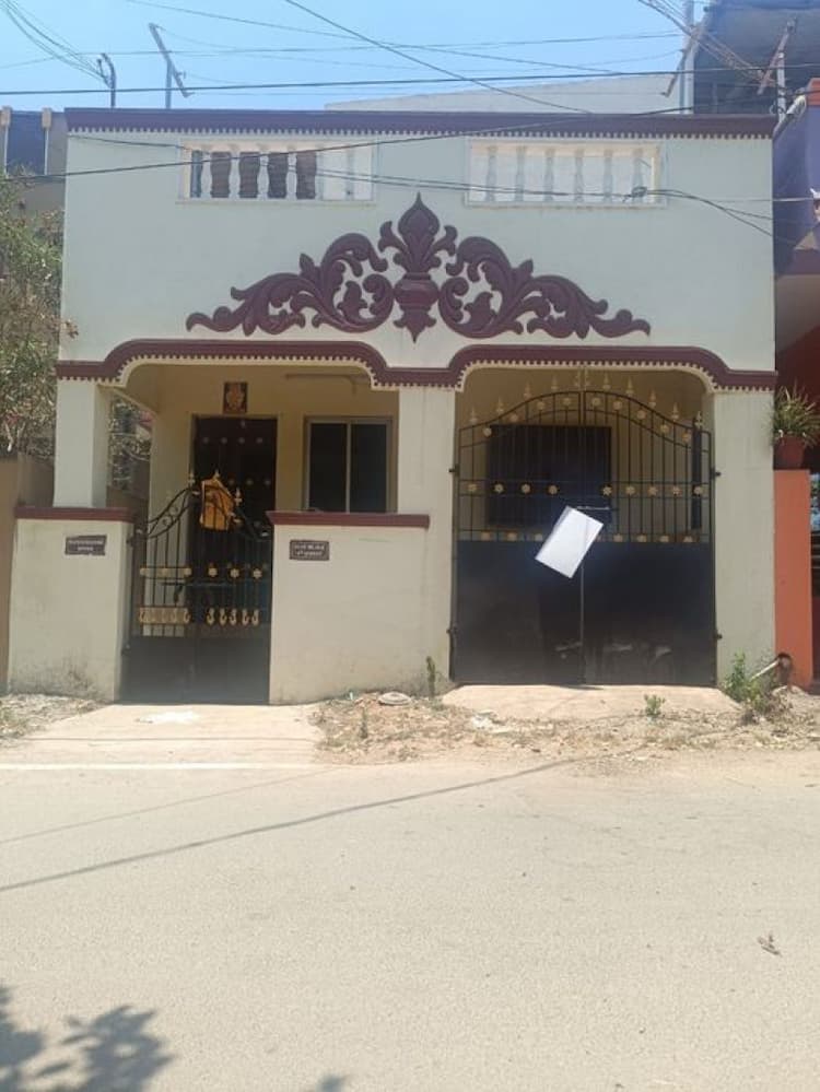 Villa sale