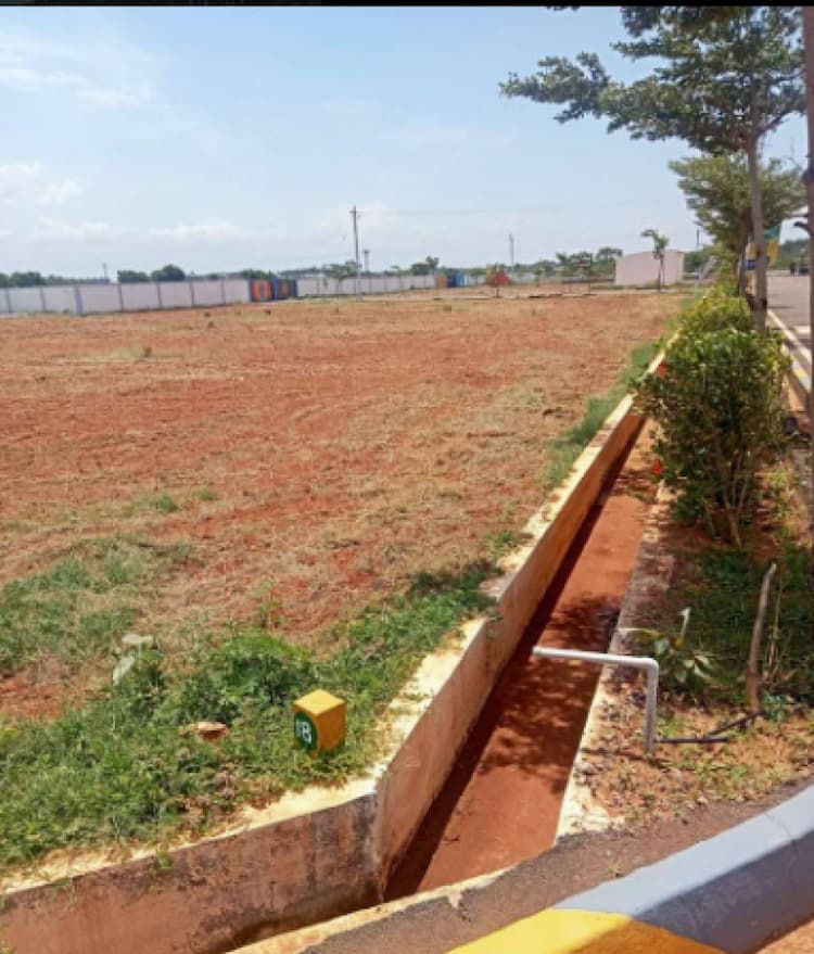 plot for sale 