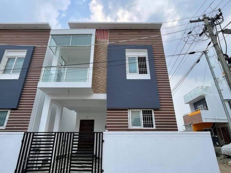 Villa sale