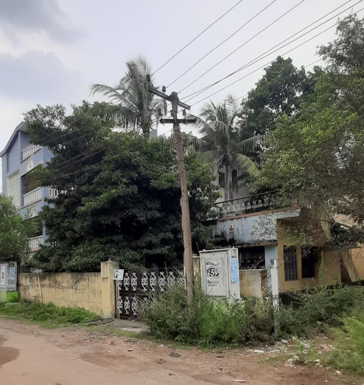 Plot for sale with House