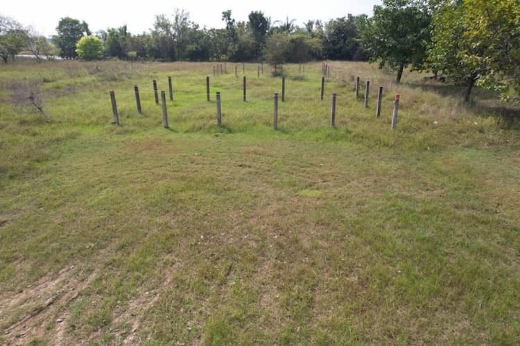 Bus Stop Nearby Best Investment Plot For sale