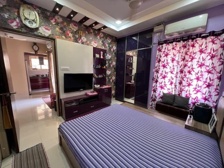 Villa sale
