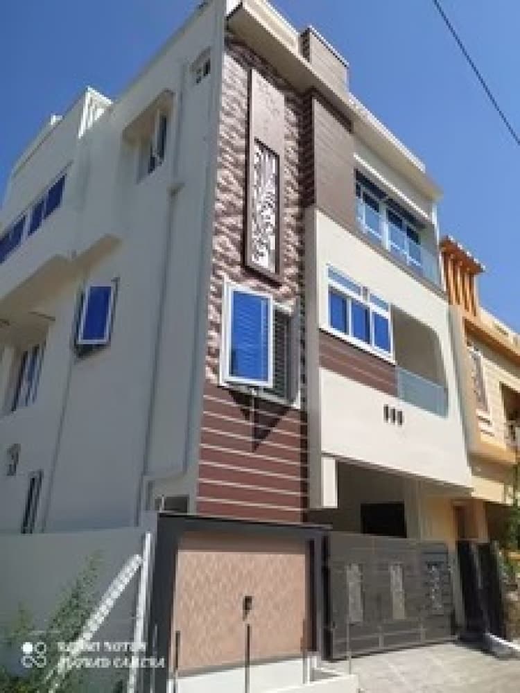 4 BHK Independent House