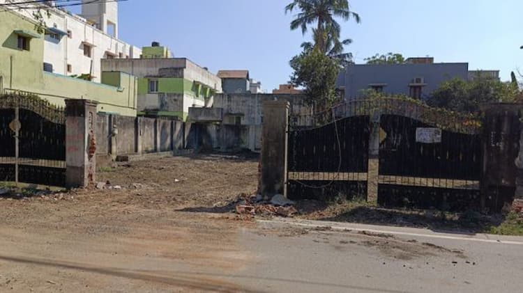 2200 sqft Plot for sale