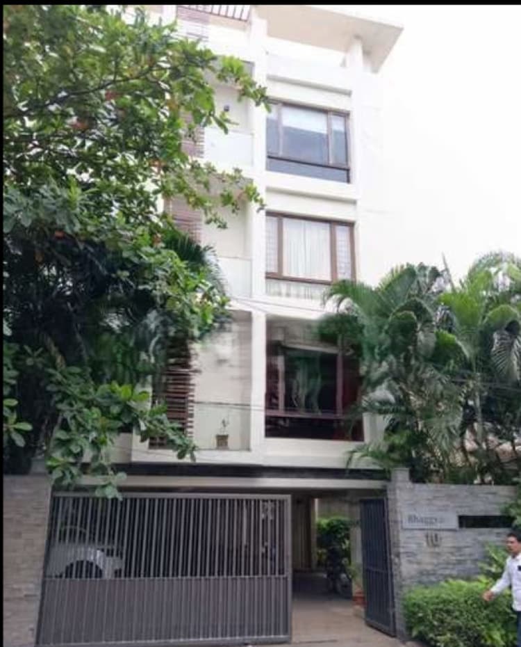 Flat for sales