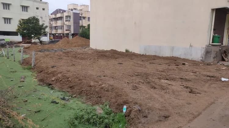 1000 sqft Plot