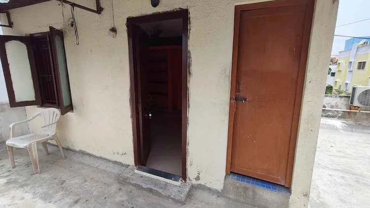 1BHK House