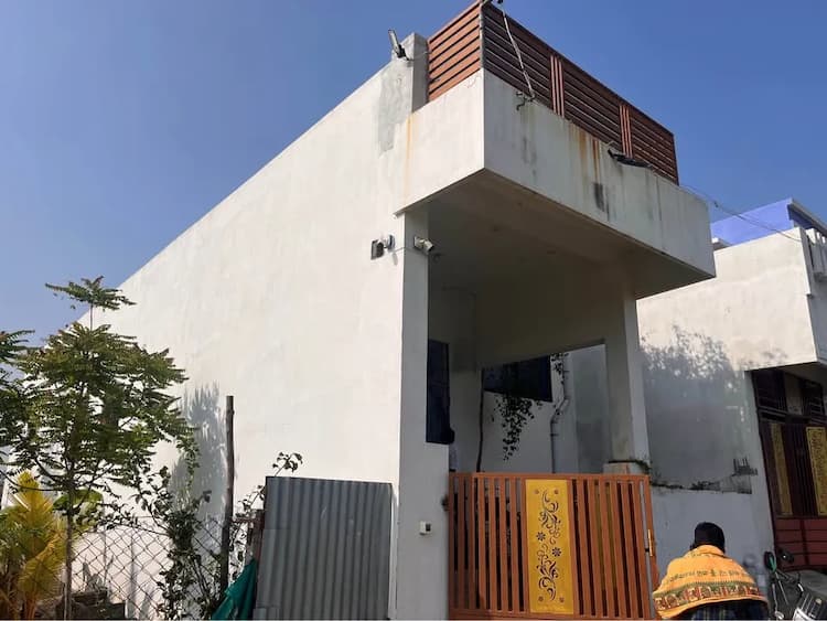 1BHK House