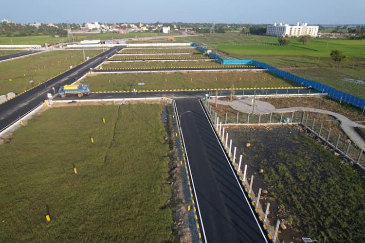 Thiruporur New Onroad Commercial Plot Sale