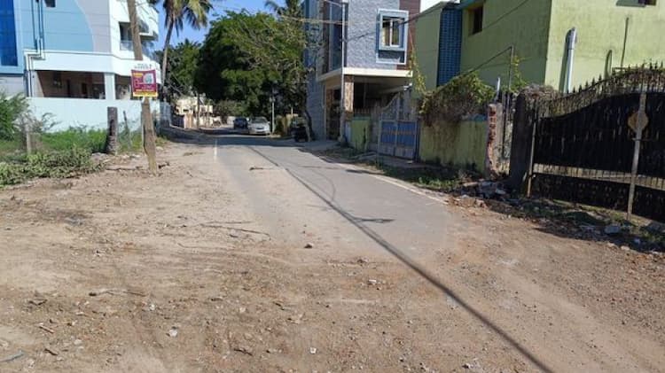 2300 SQFT LAND FOR SALE