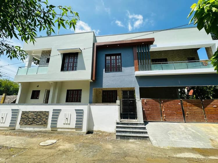 4 BHK HOUSE FOR SALE