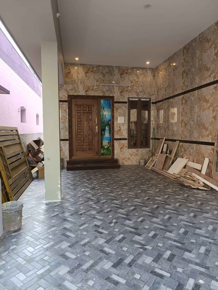 6BHK House For Sale