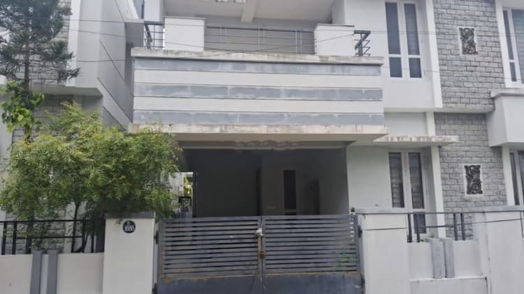 5bhk house for sale
