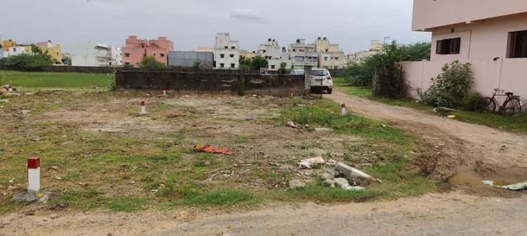 Commercial vacant plot available for RENT