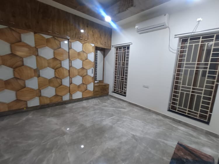 5bhk house for sale